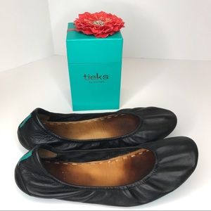 Tieks Size 12 Matte Black Ballet Flats
